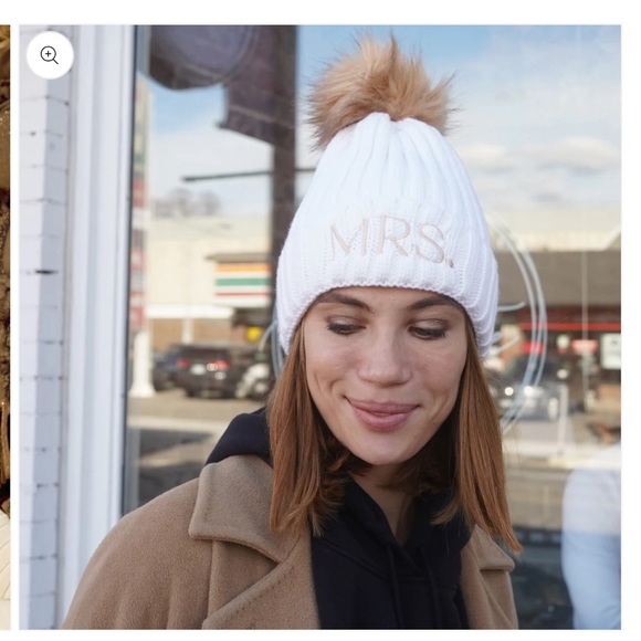 New bride “MRS” White Beanie With Detachable Pom-Pom - Picture 2 of 2